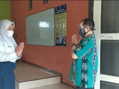 Siswa pulang (Keluar kelas)