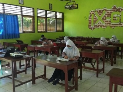 Suasana KBM di dalam Kelas PTM