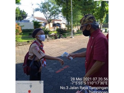 Cek Suhu dan Skrining Kesehatan