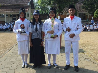 Juara Akademik tingkat Kabupaten