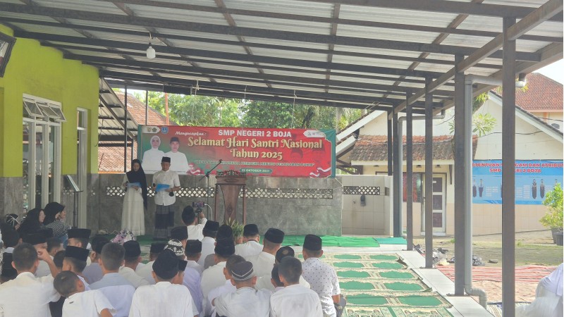 Peringatan Hari Santri Nasional 2025 di SMP Negeri 2 Boja
